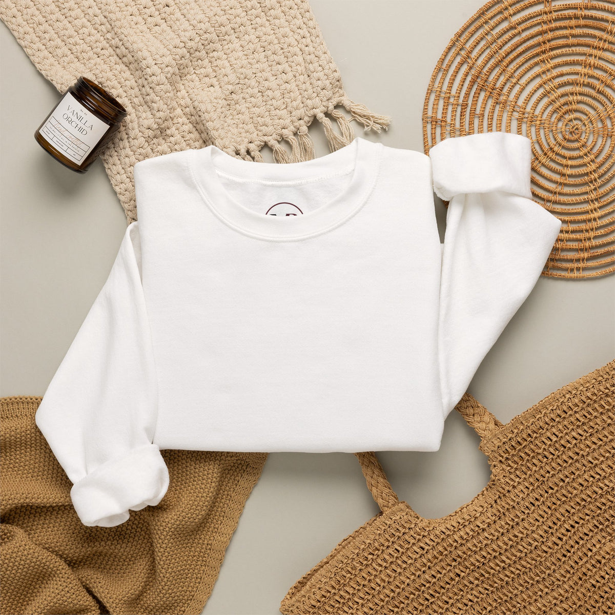 MohRa Classic Crewneck-White
